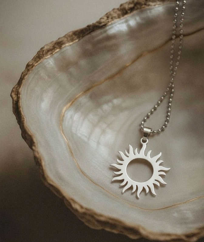 VS13-elegant sun pendant, handcrafted with Silver925
